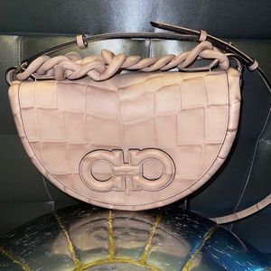*BRAND NEW* Salvatore Ferragamo Aura Croc Embossed Shoulder Bag